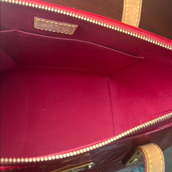 Louis Vuitton Vernis Red Embossed Bellevue Patent Leather Tote Bag - Picture 13 of 15